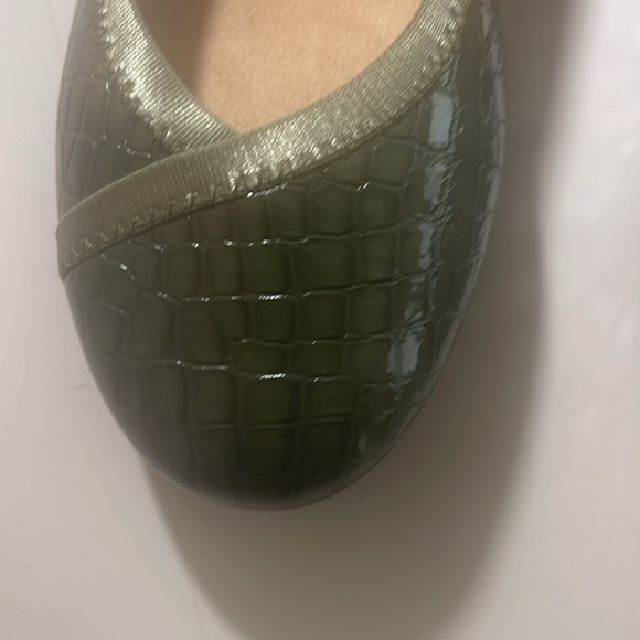 Vonic Ballet Flat Shoes - Picture 2 of 6